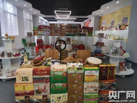 云南省國內(nèi)率先實(shí)現(xiàn)貧困縣鄉(xiāng)鎮(zhèn)電子商務(wù)服務(wù)站點(diǎn)全覆蓋